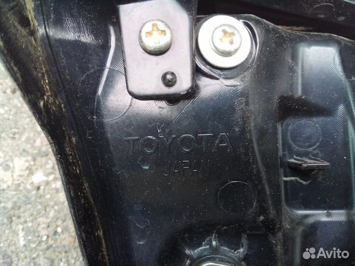 Фонарь задний Toyota C-HR