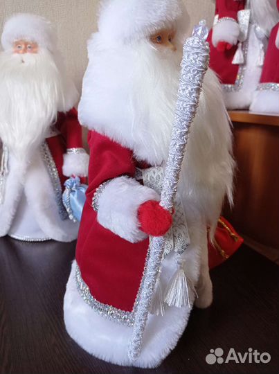 Дед мороз под елку