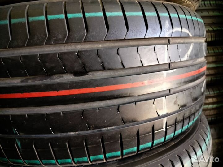 Pirelli P Zero PZ4 275/40 R20 106W