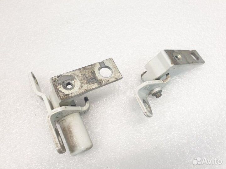 Петля двери передняя правая Ford Mondeo 4 1.6 TI