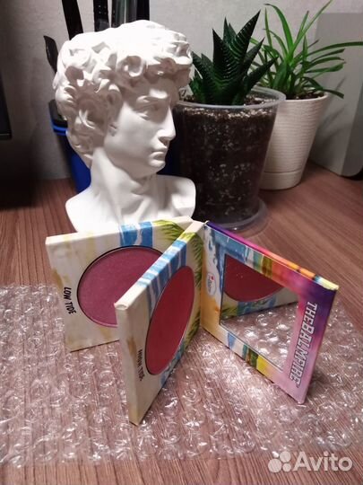 Декоративная косметика