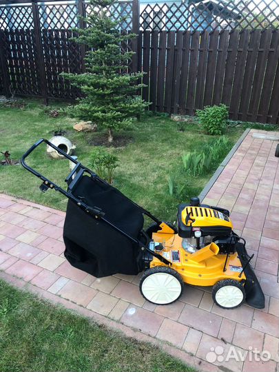 Продам садовый пылесос в Москве