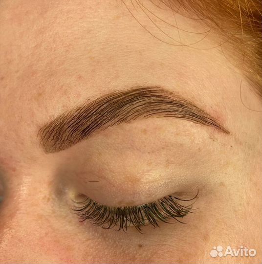 Мастер бровист