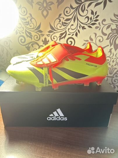 Бутсы adidas predator