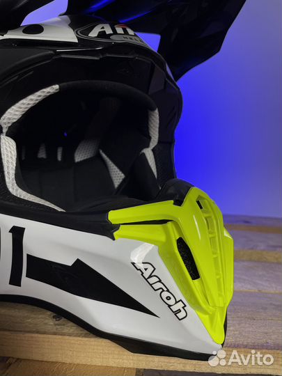 Внедорожный шлем Airoh Twist 2.0 Racr