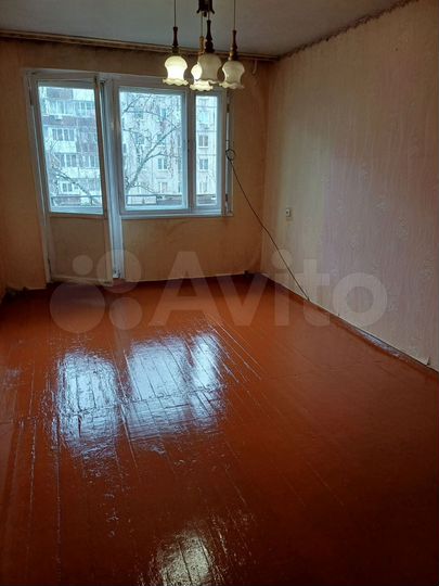 2-к. квартира, 50 м², 4/9 эт.