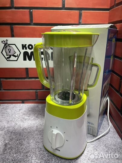 Блендер стационарный Vitek VT-8513 G(новый)