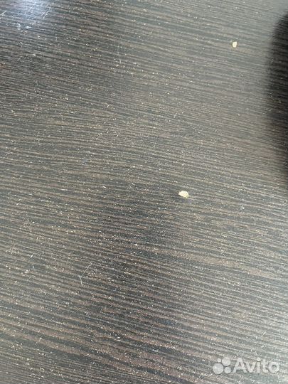 Маникюрный стол