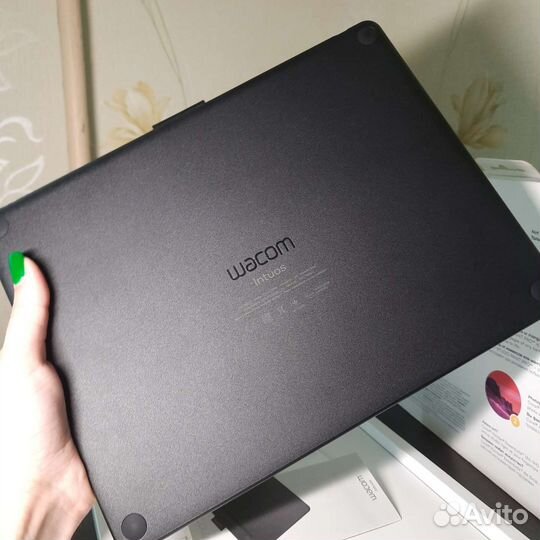Графический планшет Wacom intuos M Bluetooth CTL-6