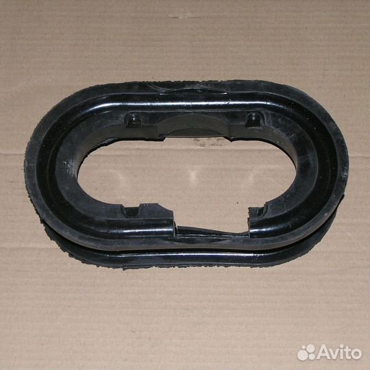 Уплотнитель люка пола рычага кпп камаз