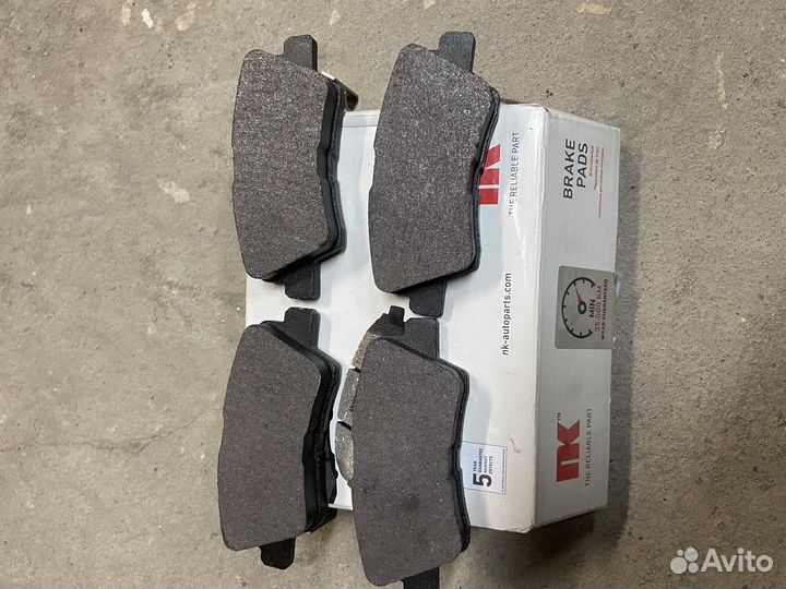 Комплек задних тормозных колодок NK