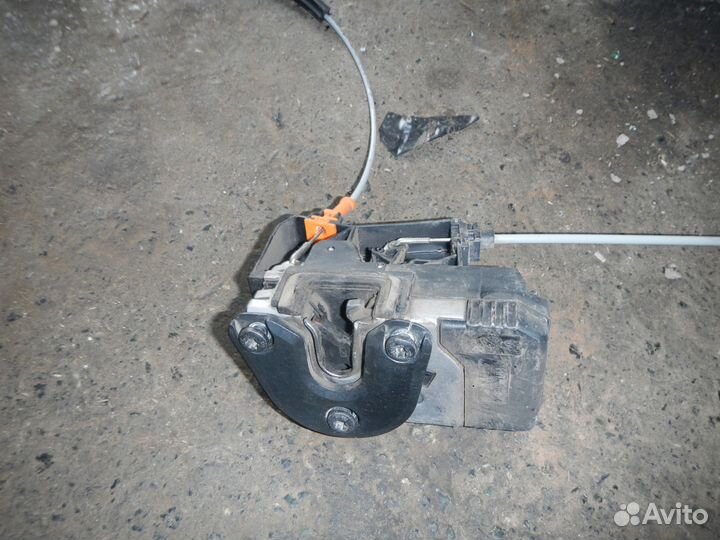 Замок двери передней правой для Opel Meriva