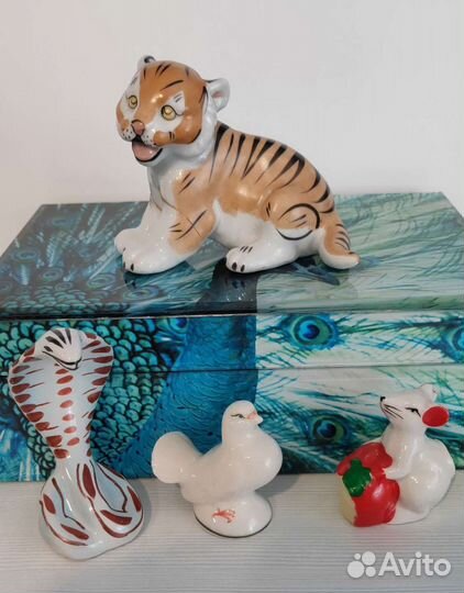 Статуэтки разные