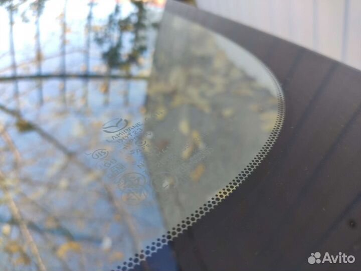 Лобовое стекло mazda cx5 17- б/у