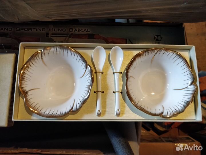 Набор посуды подарочный новый