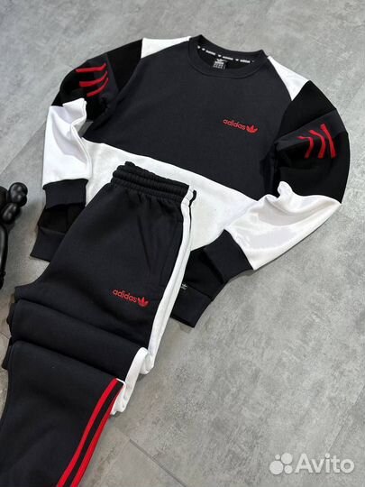 Спортивный костюм Adidas