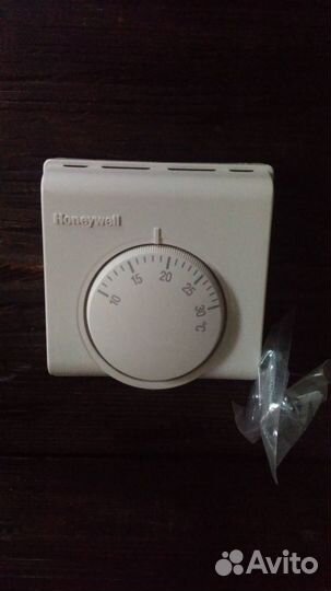 Термостат комнатный Honeywell T6360A1079