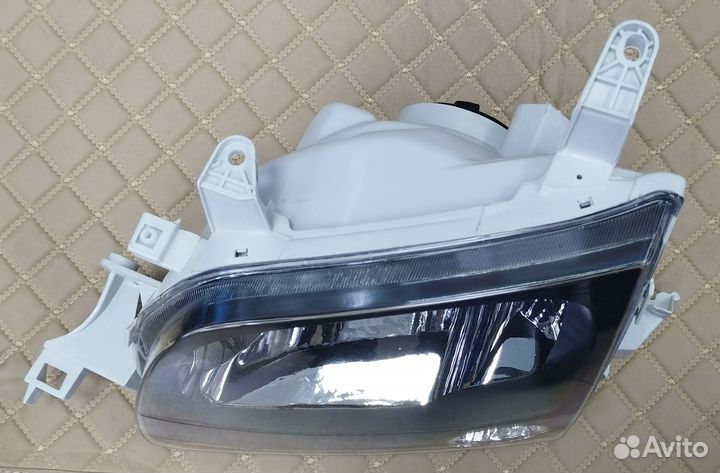 Фары для Toyota town ACE/lite ACE noah 1998-2001