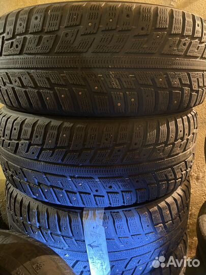 Kumho I'Zen KW15 215/60 R16