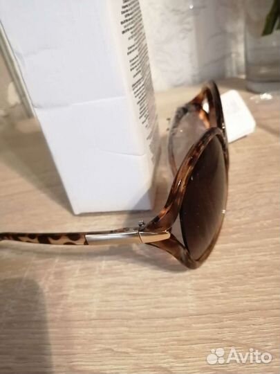 Солнцезащитные очки женские Avon