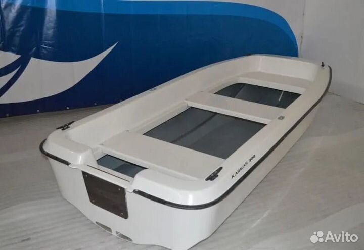 Лодка Кайман 300