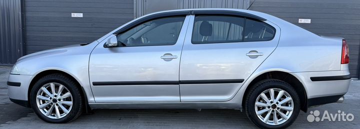 Skoda Octavia 1.6 AT, 2005, 242 000 км
