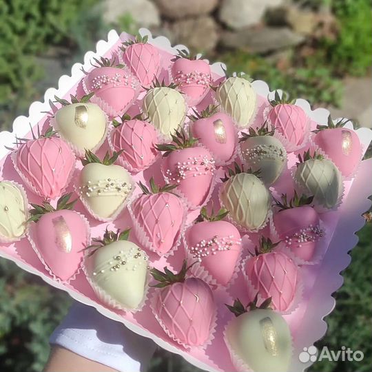 Вкусные букеты из клубники