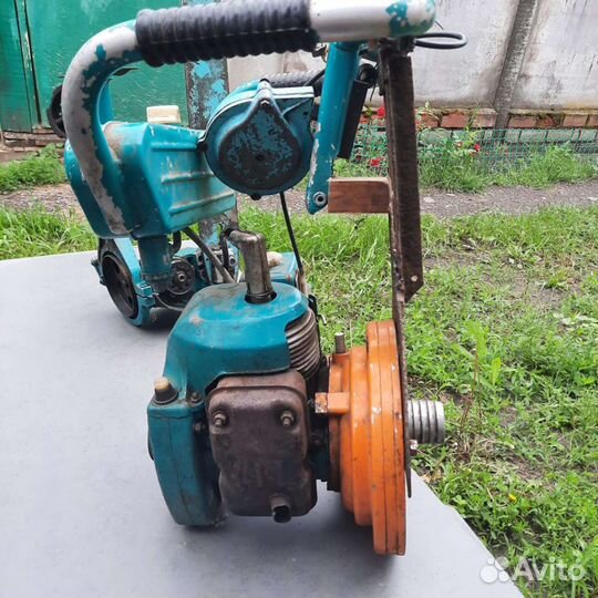 Помпа с бензопилой урал