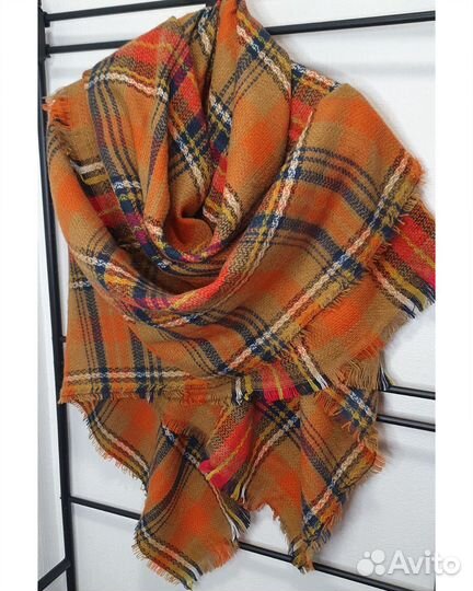 Шарфы и палантины