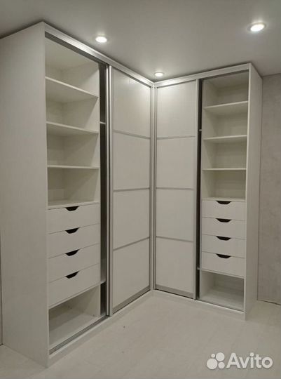 Шкаф для квартиры