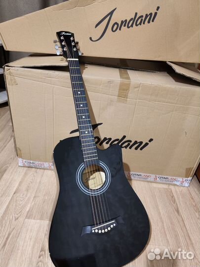 Гитара Jordani черная