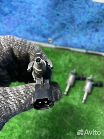 Форсунка топливная Ford Focus xqda 2014