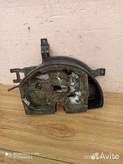 Корпус пневмоподвески перед Land Rover L494 L405