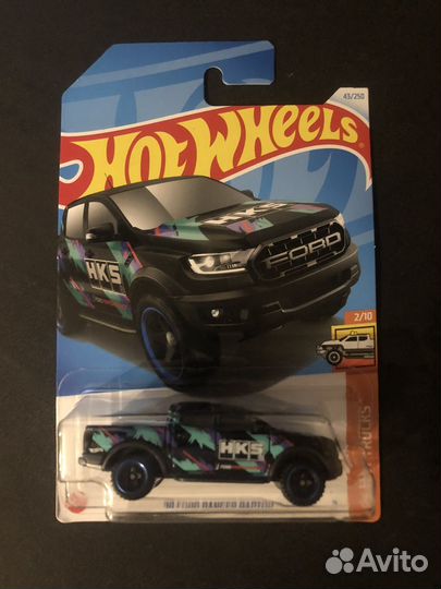 Hot wheels машинки