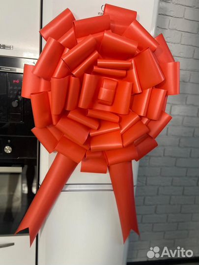 Бант для украшения подарка