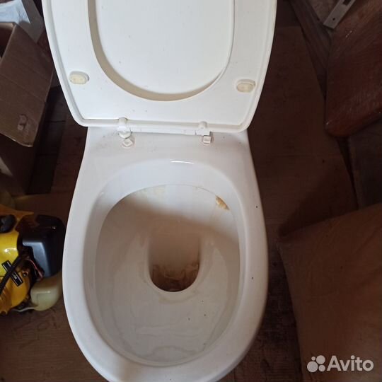 Унитазы и бачки бу