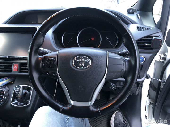 Руль Toyota Voxy Noah Esquire