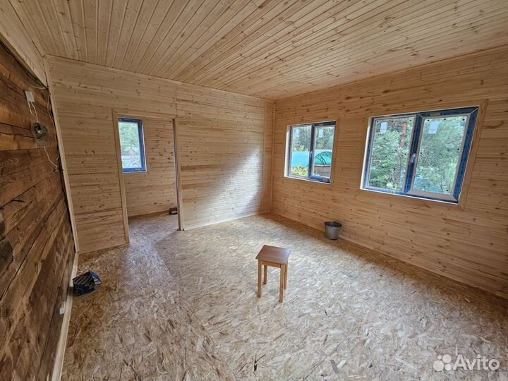 Бригада строителей