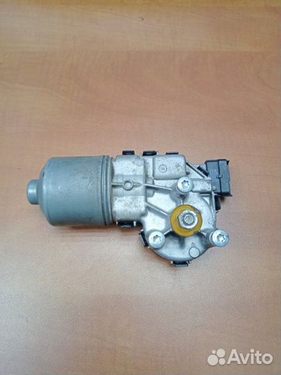 Моторчик стеклоочистителя Renault Logan (Sr)