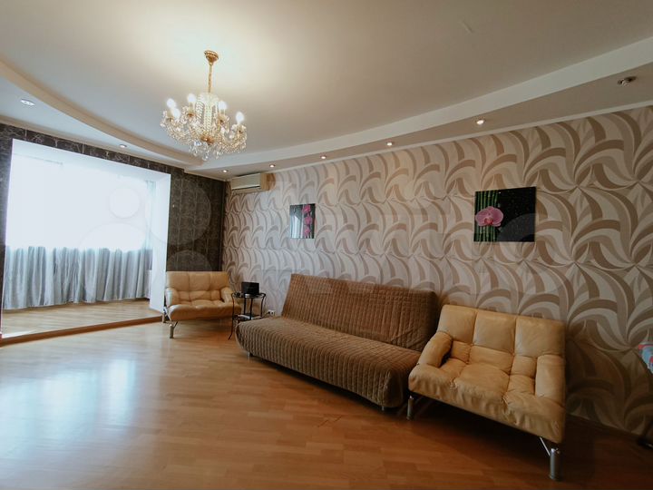 4-к. квартира, 130 м², 10/11 эт.