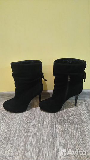 Продам ботильоны, натуральная замша