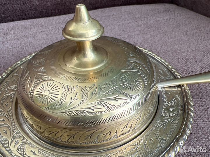 Масленка. Икорница. Ручная гравировка. Индия