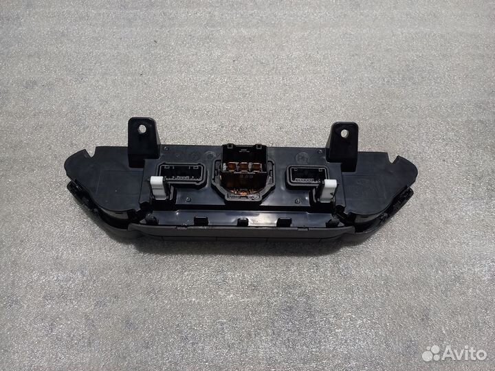 Блок управления отопителем Kia Cerato 4 97250M6AG0