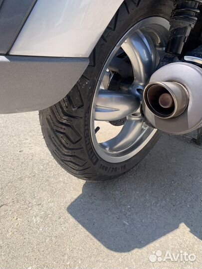 Aprilia scarabeo 500