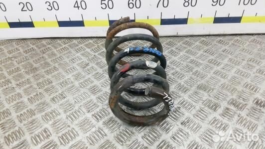 Пружина задняя volvo XC90 1 (8BN08MG02)