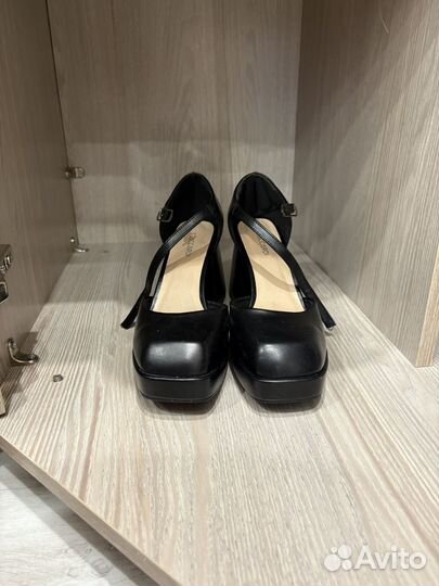 Туфли женские 38 размер новые
