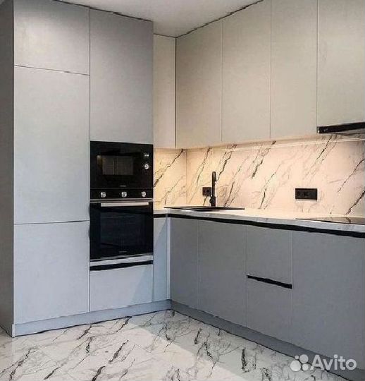 Белый кухонный гарнитур