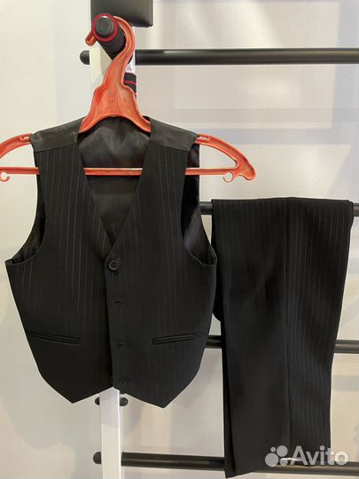 Костюм школьный