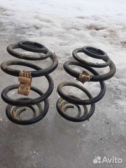 Продам задние пружины Opel Mokka