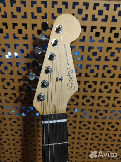 Fender squier stratocaster Комбик Электрогитара